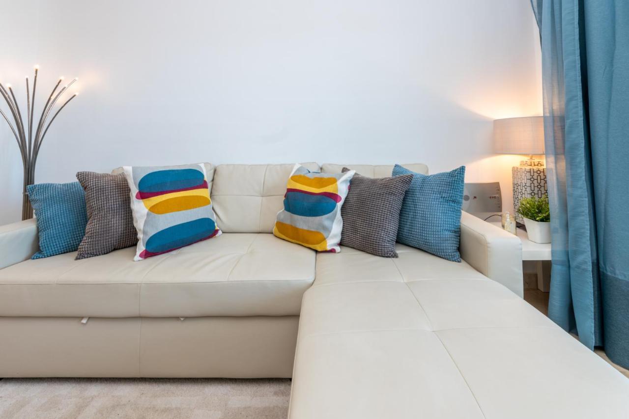 Apartament 2Br Calanova Grand Golf - Wifi/Ac/Pool Malaga Zewnętrze zdjęcie