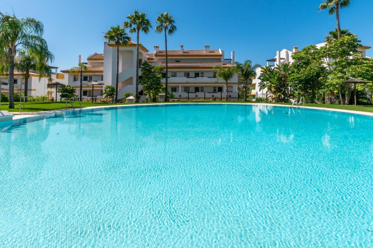Apartament 2Br Calanova Grand Golf - Wifi/Ac/Pool Malaga Zewnętrze zdjęcie