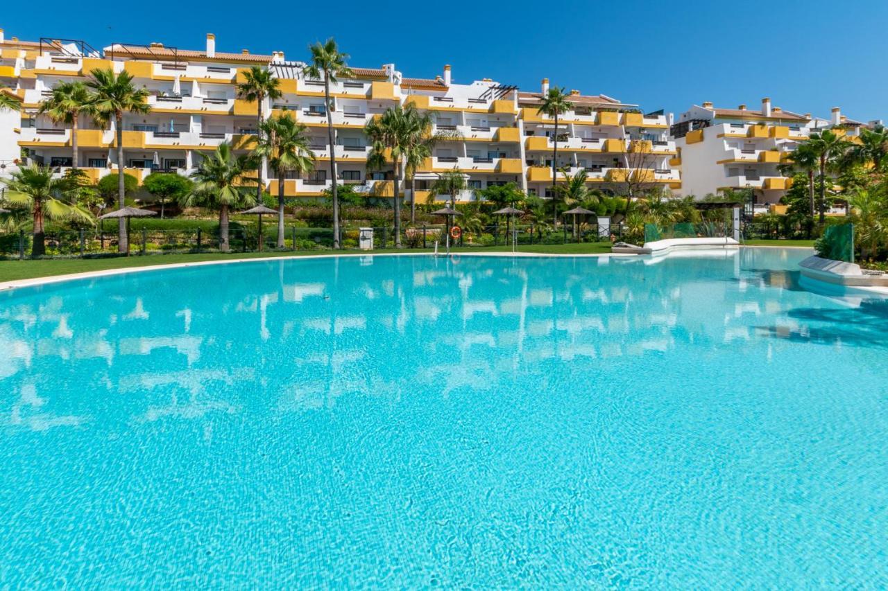 Apartament 2Br Calanova Grand Golf - Wifi/Ac/Pool Malaga Zewnętrze zdjęcie